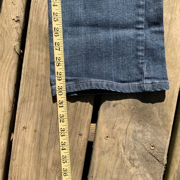 Guess Jeans Doheny Low Rise Boot Cut Flap Pocket Jean Size 28 - Picture 8 of 9